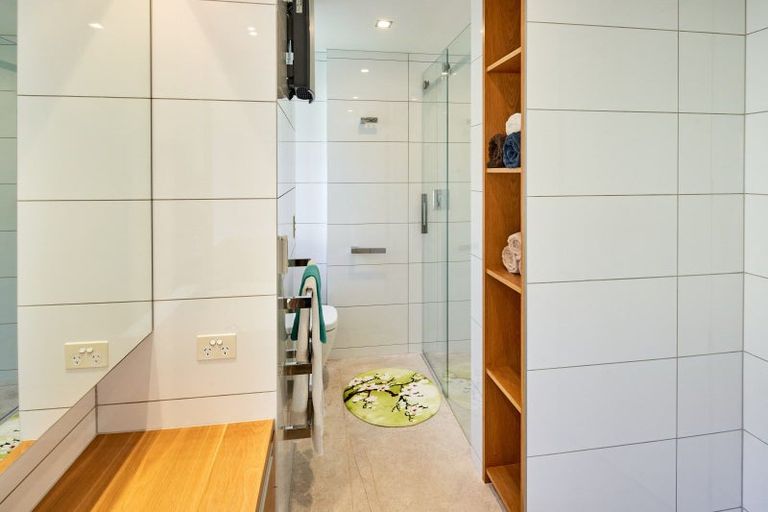 Photo of property in Wharenui Apartments, 274 Oriental Parade, Oriental Bay, Wellington, 6011