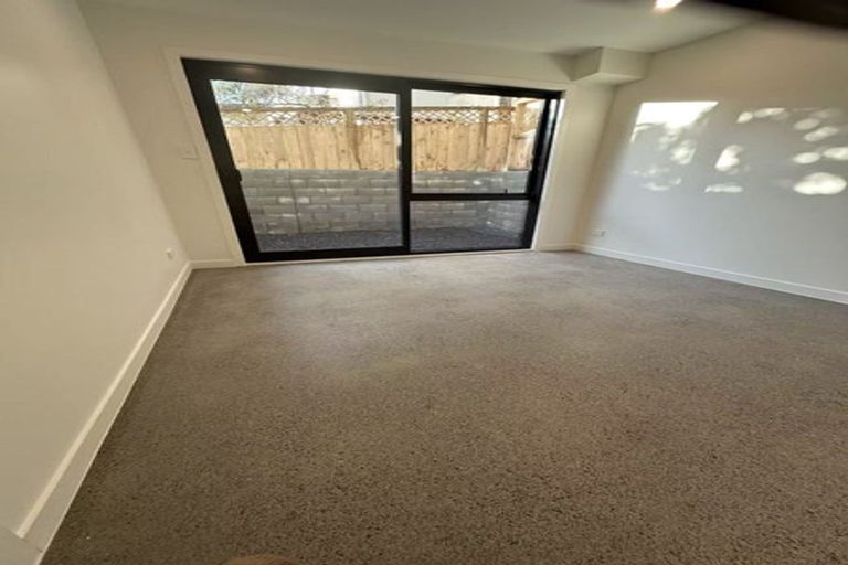 Photo of property in 344a East Coast Road, Sunnynook, Auckland, 0632