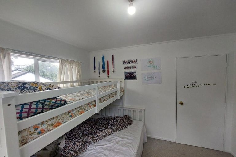 Photo of property in 5/24 Eastglen Road, Glen Eden, Auckland, 0602