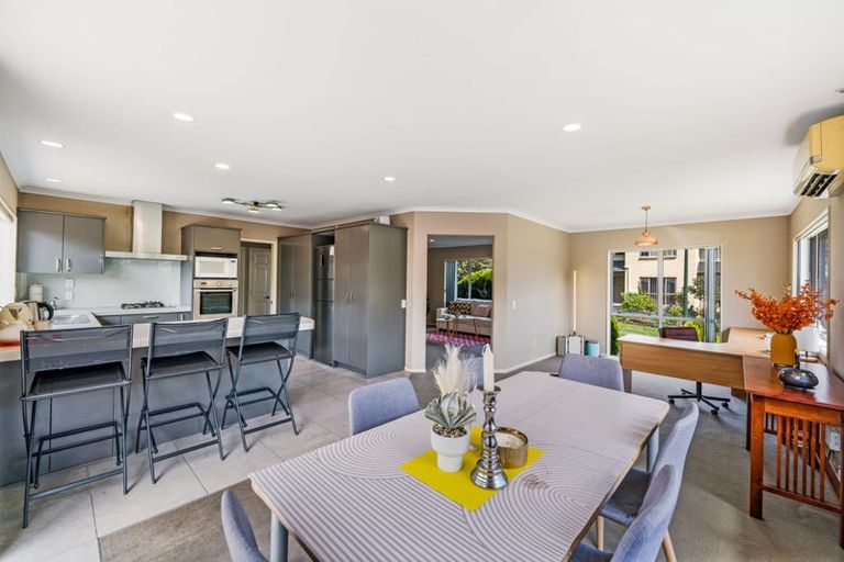 Photo of property in 5 Glasson Avenue, Flat Bush, Auckland, 2016