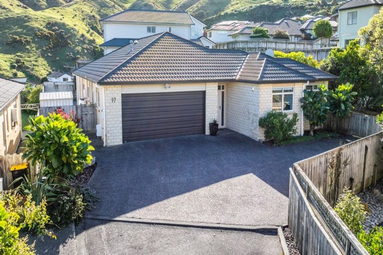 Photo of property in 97 Amesbury Drive, Churton Park, Wellington, 6037