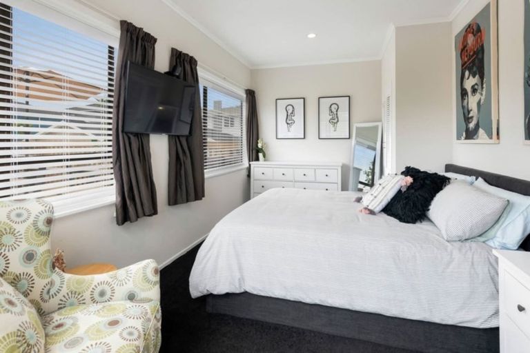 Photo of property in 1/21 Union Road, Howick, Auckland, 2014