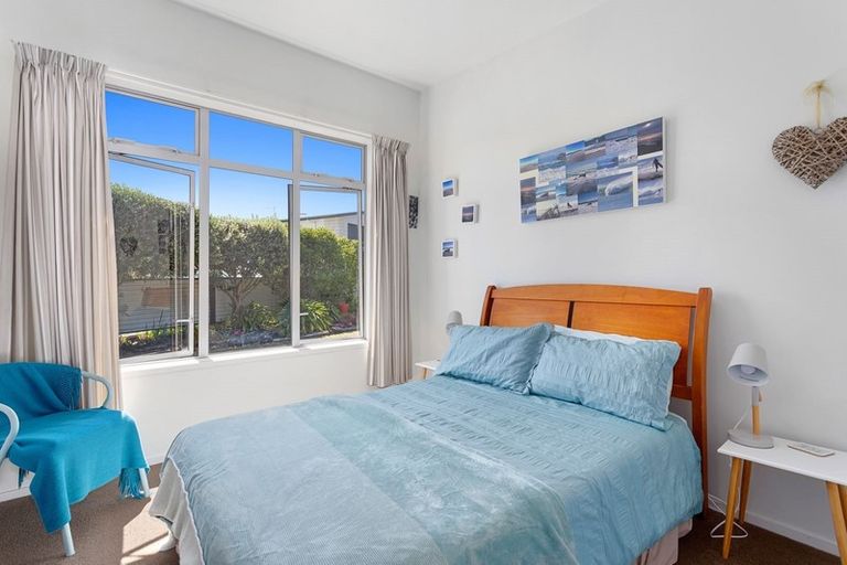 Photo of property in 32c Ohuirehe Road, Coastlands, Whakatane, 3120