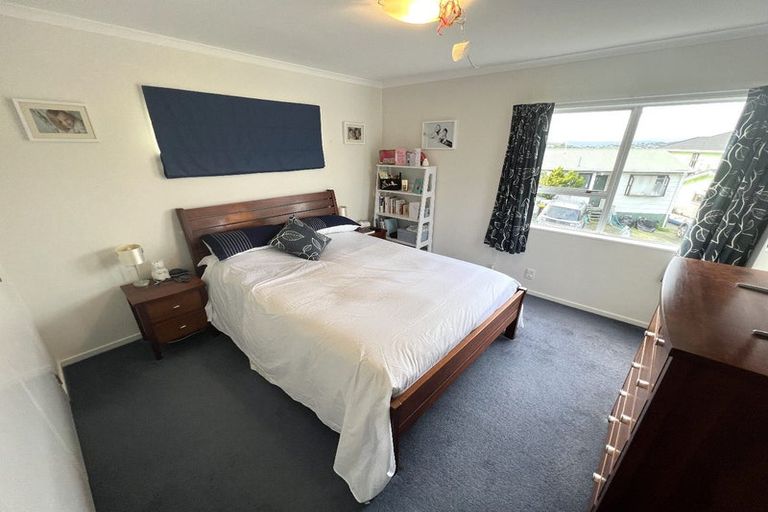 Photo of property in 12 Buxton Avenue, Karori, Wellington, 6012