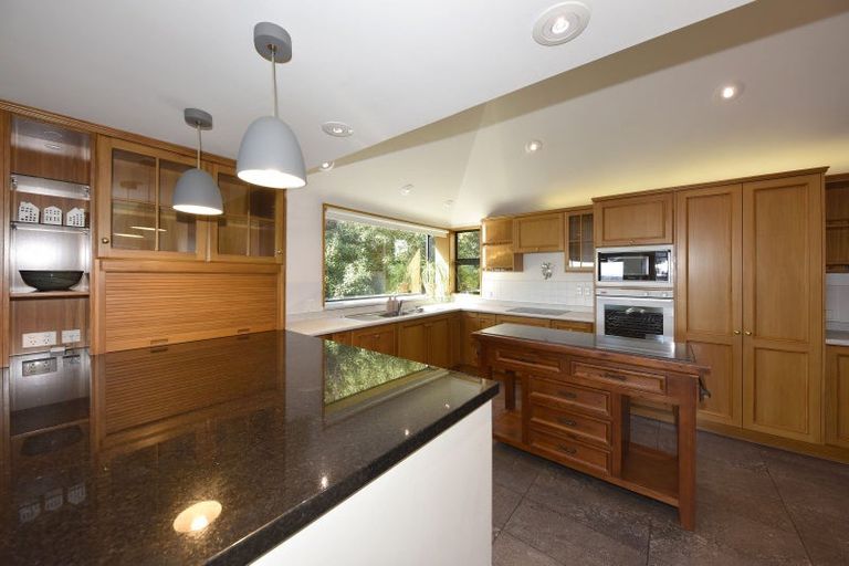 Photo of property in 12 Overdale Drive, Cashmere, Christchurch, 8022