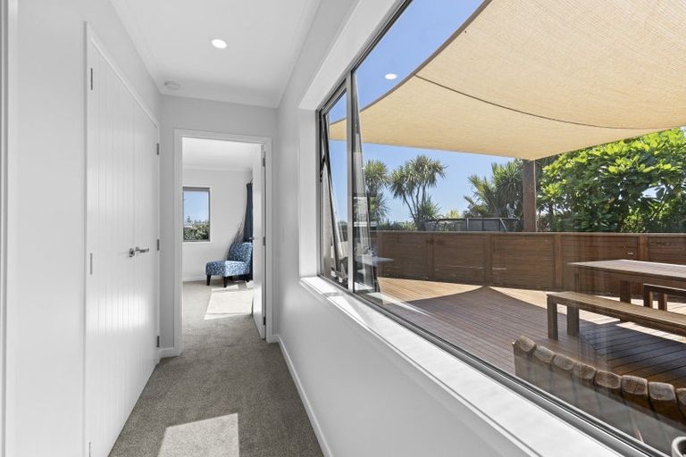 Photo of property in 5d Tui Grove, Oakura, 4314