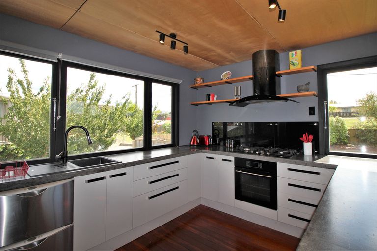 Photo of property in 48 Royal Terrace, Alexandra, 9320