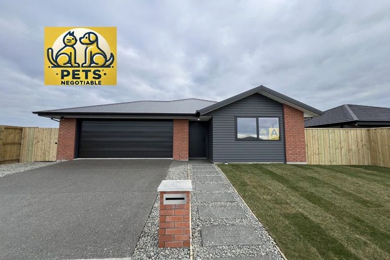 Photo of property in 35 Cousins Street, Woodend, 7691