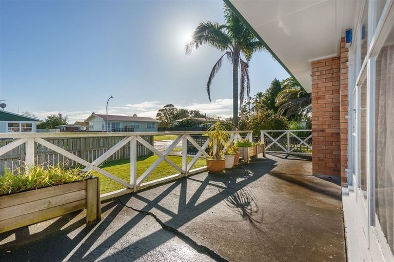 Photo of property in 99 Cargill Street, Papakura, 2110