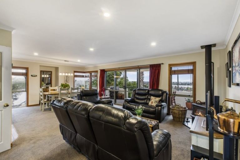 Photo of property in 150 Waitaha Road, Welcome Bay, Tauranga, 3112