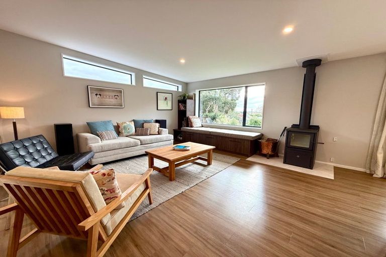 Photo of property in 13 Matuku Lane, Heathcote Valley, Christchurch, 8022