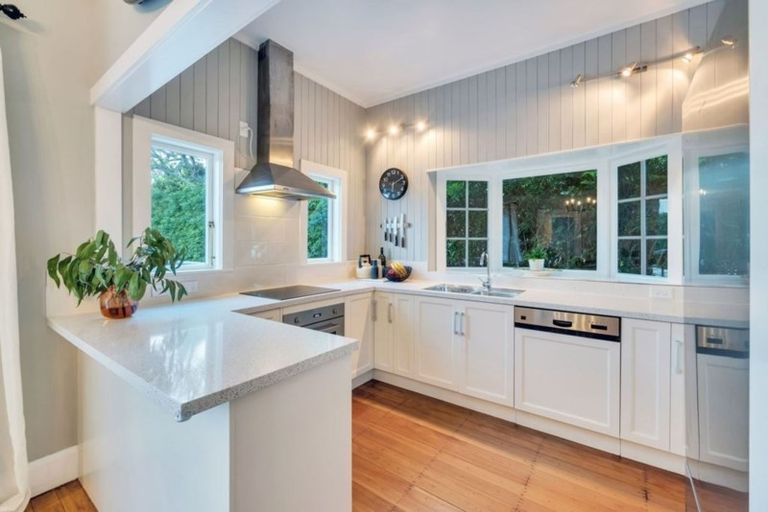 Photo of property in 1/56 Northboro Road, Belmont, Auckland, 0622