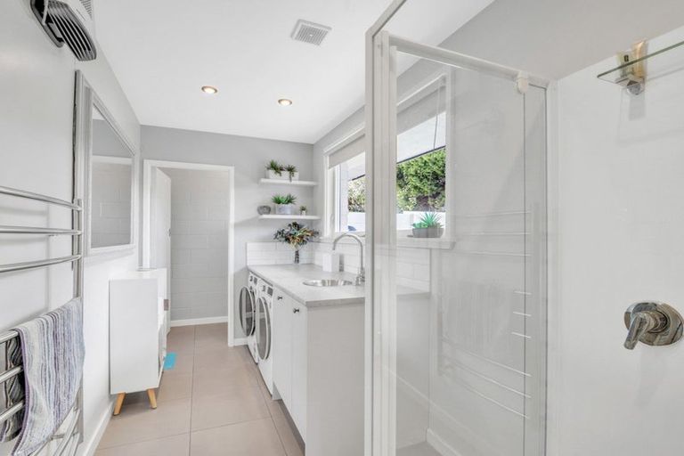 Photo of property in 2/19 Raxworthy Street, Ilam, Christchurch, 8041