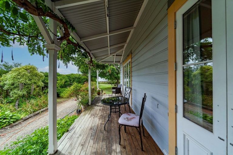 Photo of property in 37 Charlotte Street, Takapau, 4203