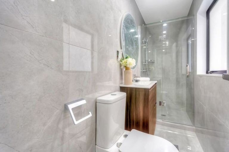 Photo of property in 5/2 Smiths Avenue, Papakura, 2110