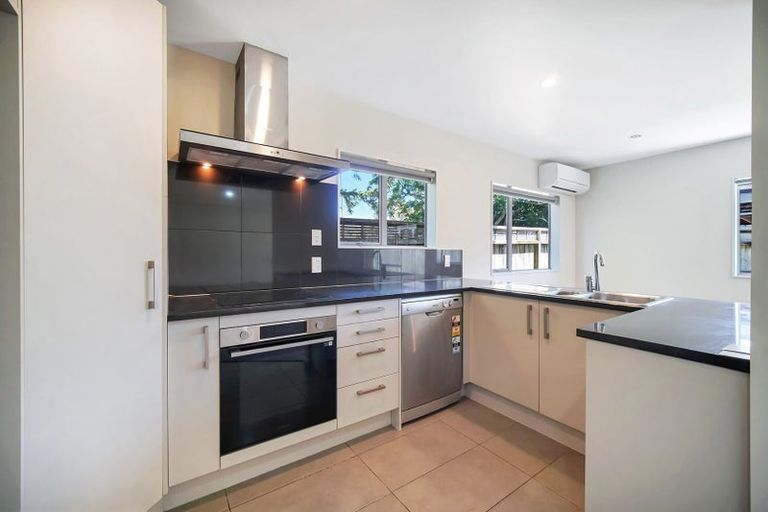 Photo of property in 22/45a Swanson Road, Henderson, Auckland, 0610