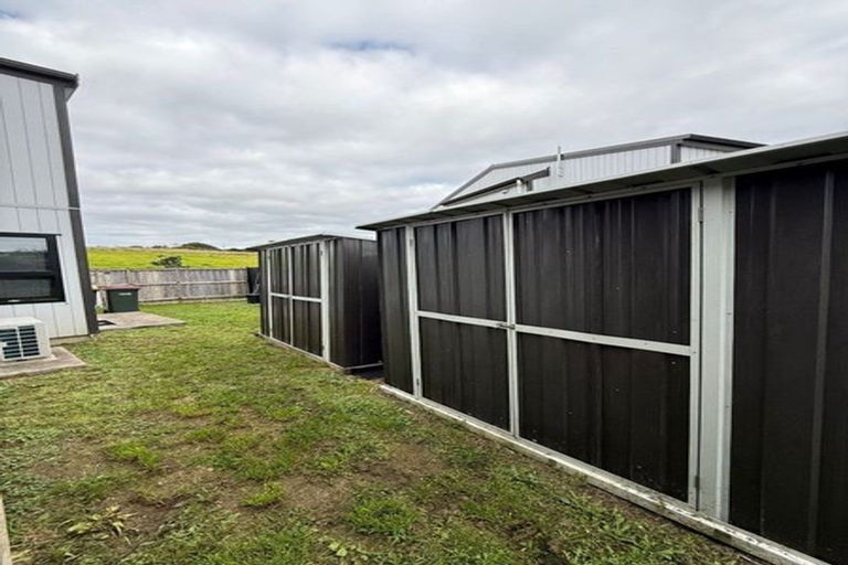 Photo of property in 31b Crestview Rise, Papakura, 2110