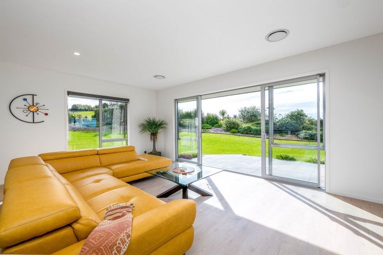 Photo of property in 15 Magnolia Tree Way, Kerikeri, 0294