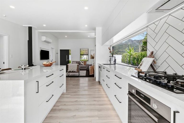 Photo of property in 1 Lansdowne Street, Clifton, Takaka, 7183