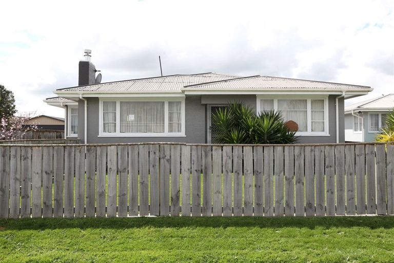 Photo of property in 1218 Norfolk Crescent, Mayfair, Hastings, 4122