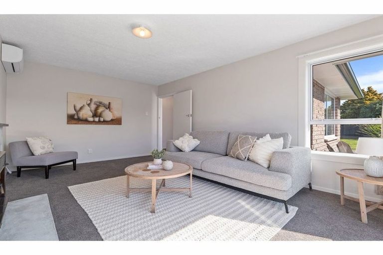 Photo of property in 18 Horton Place, Avondale, Christchurch, 8061