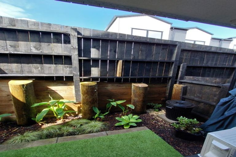 Photo of property in 21 Hinonga Loop, Silverdale, 0932