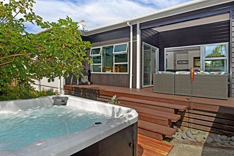 Photo of property in 122 Fortescue Street, Mahia, Nuhaka, 4198