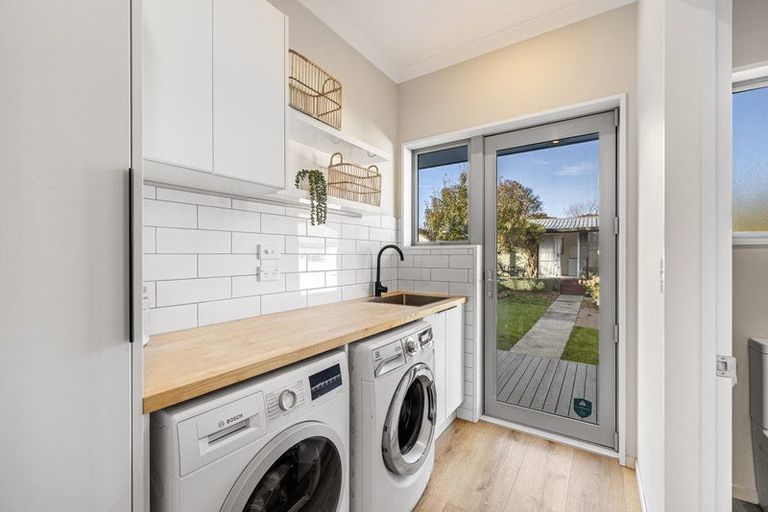 Photo of property in 36 Stapletons Road, Richmond, Christchurch, 8013