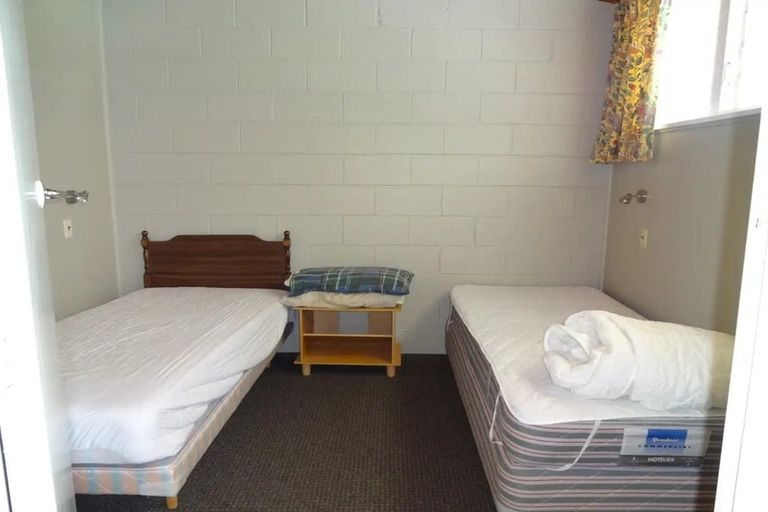 Photo of property in 16 Schadick Avenue, Carters Beach, Westport, 7892