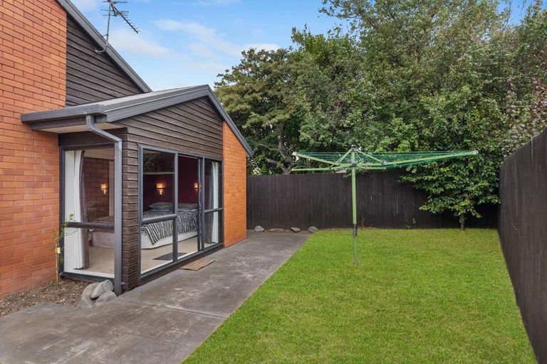 Photo of property in 2/14 Jocelyn Street, Casebrook, Christchurch, 8051