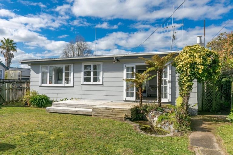 Photo of property in 1064 Heaphy Terrace, Fairfield, Hamilton, 3214