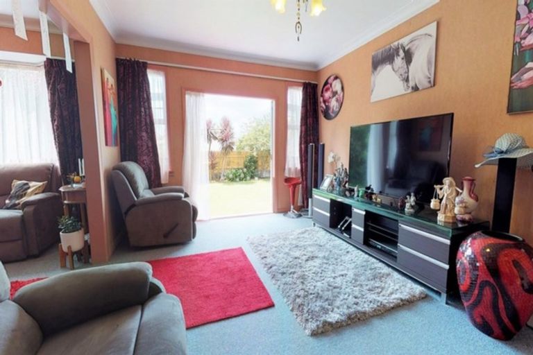 Photo of property in 7 Winchester Street, Levin, 5510