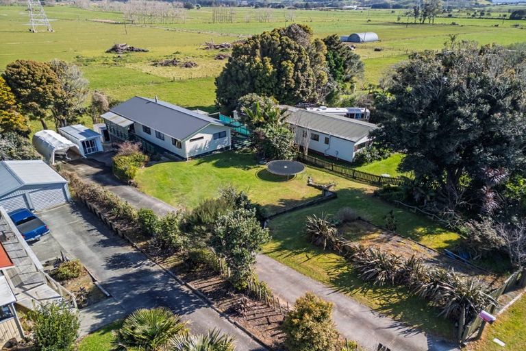 Photo of property in 137 Marsden Point Road, Ruakaka, 0116
