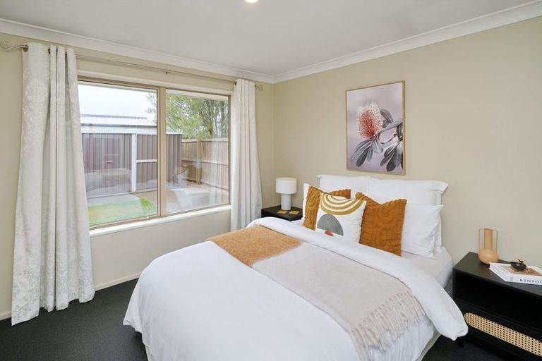 Photo of property in 8 Parkinson Place, Woodend, 7610