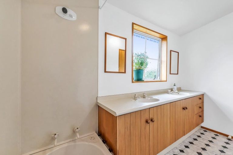 Photo of property in 16 Mountain View Place, Leeston, 7632