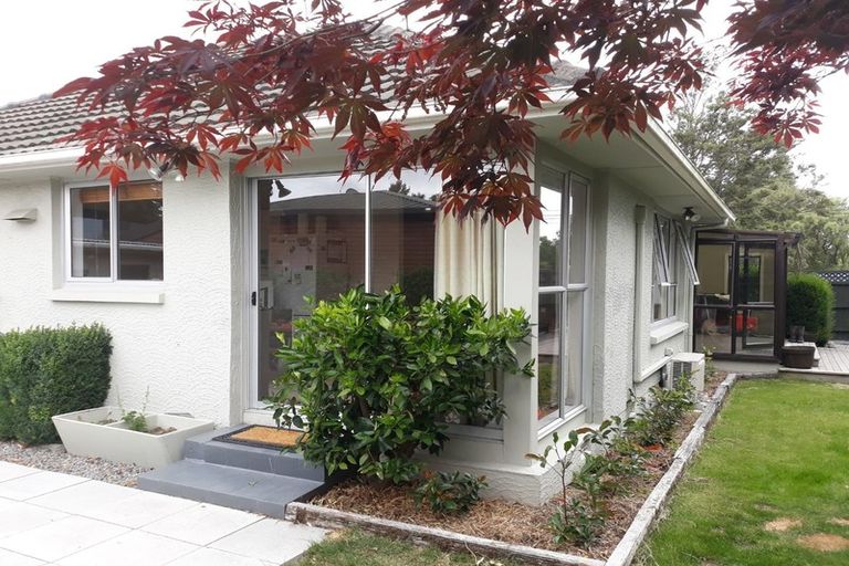 Photo of property in 1/8 Kyeburn Place, Avonhead, Christchurch, 8042