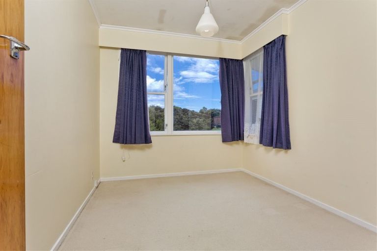Photo of property in 225 Manuka Road, Bayview, Auckland, 0629