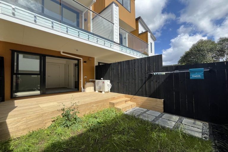 Photo of property in 7/28 Lavelle Road, Henderson, Auckland, 0612