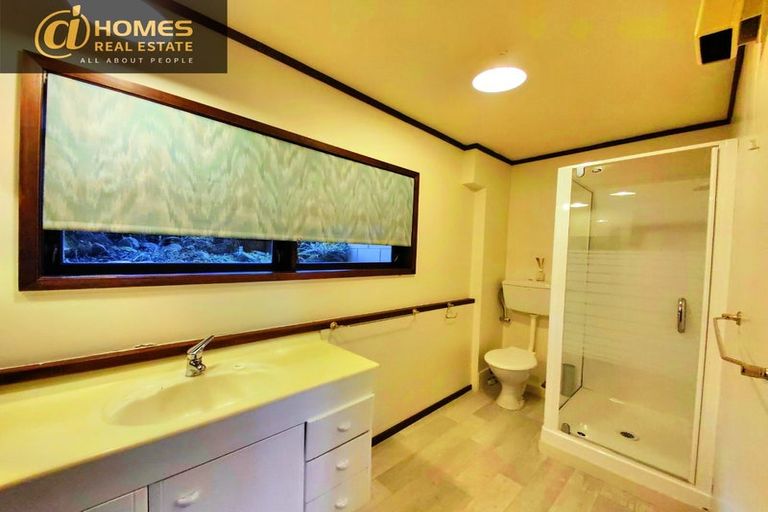 Photo of property in 7 Galaxy Drive, Mairangi Bay, Auckland, 0630