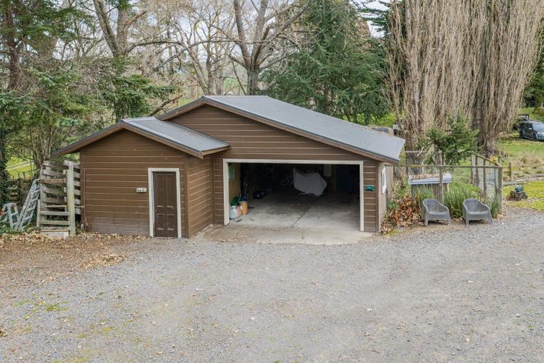 Photo of property in 2524 State Highway 2, Te Hauke, Hastings, 4174
