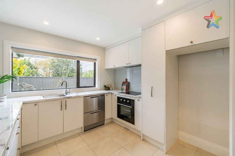 Photo of property in 4a South Street, Petone, Lower Hutt, 5012