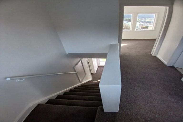 Photo of property in 37 Tremewan Street, Tawa, Wellington, 5028