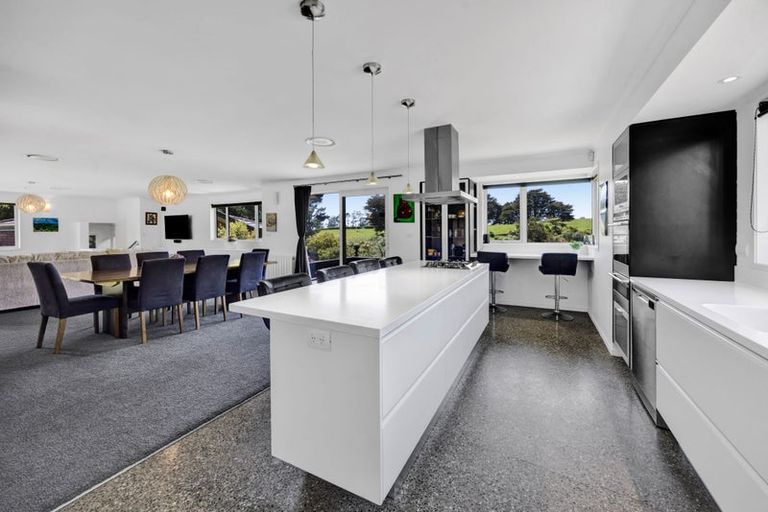 Photo of property in 1347 Carrington Road, Hurworth, New Plymouth, 4371