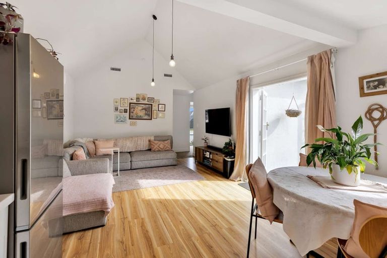 Photo of property in 34 Montrose Street, Sydenham, Christchurch, 8023