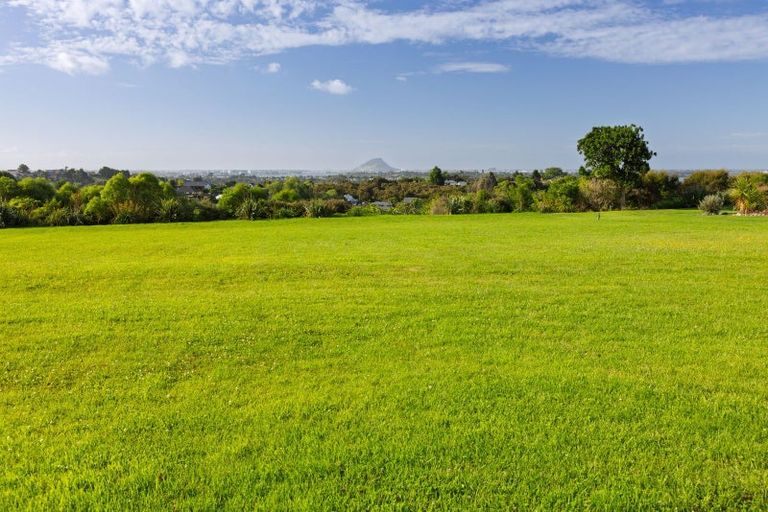 Photo of property in 32 Riverstone Drive, Welcome Bay, Tauranga, 3112