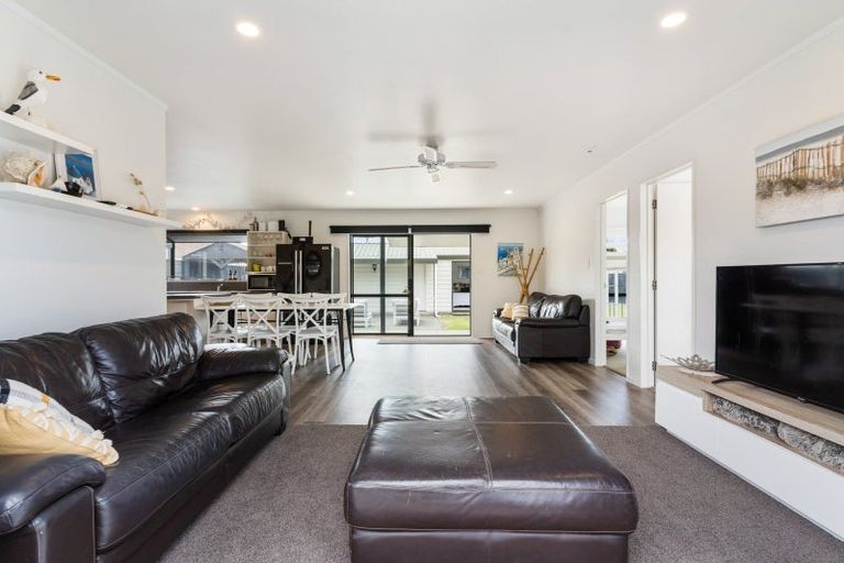 Photo of property in 112b Tamaki Road, Whangamata, 3620