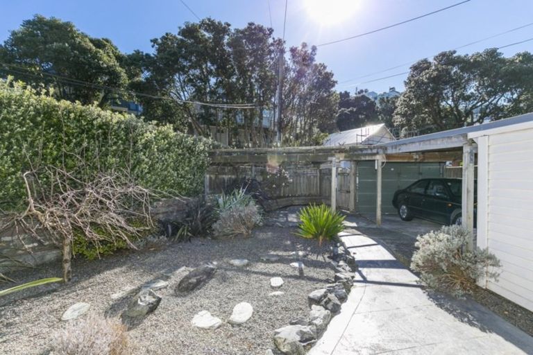 Photo of property in 21 Beach Street, Island Bay, Wellington, 6023