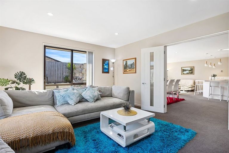 Photo of property in 89 Rannoch Drive, Broomfield, Christchurch, 8042