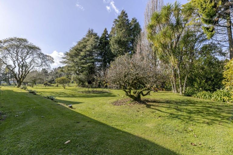 Photo of property in 1 Kahikatea Street, Inglewood, 4330
