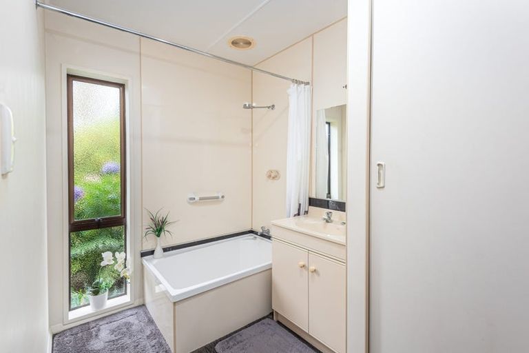 Photo of property in 155 West Belt, Rangiora, 7400